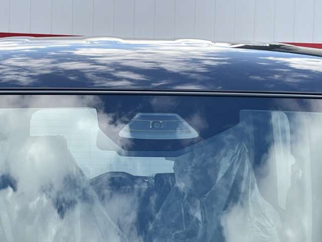 イソベモータースは総在庫350台以上です。展示車以外にも保管している車やメーカー注文中の車両もございます。お探しの車がありましたらお気軽にお電話下さい。メールでもOKです♪オーダーも出来ます！！