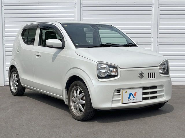大好評のボディコーティング「弾スプラッシュコート」もご納車までに施工可能。通常のガラスコートと異なる、耐久年数6年の無機質ガラスコーティングが、ボディをキレイな状態に保ってくれます。