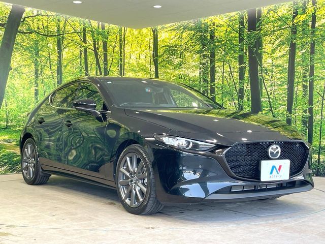 大好評のボディコーティング「弾スプラッシュコート」もご納車までに施工可能。通常のガラスコートと異なる、耐久年数6年の無機質ガラスコーティングが、ボディをキレイな状態に保ってくれます。