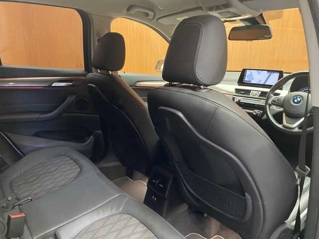 ご納車から最長5年保証もご用意しております。走行距離は無制限です。詳細はお問い合わせ下さい。遠方の方もご安心ください。全国のLIBERALA、ガリバー店舗でもアフターサービスを行っております。