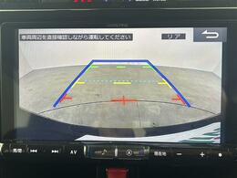 【バックモニター】後ろのカメラの映像がモニターに映し出されるので、後方の見えない死角や、障害物との距離感などもしっかり安全確認することができます！