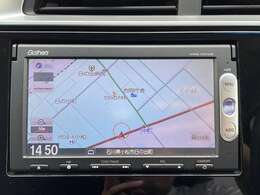 【純正ナビ】専用設計で車内の雰囲気にマッチ！ナビ利用時のマップ表示は見やすく、テレビやDVDは臨場感がアップ！いつものドライブがグッと楽しくなります！