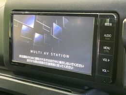 【純正ナビ】人気の純正ナビを装備しております。ナビの使いやすさはもちろん、オーディオ機能も充実！キャンプや旅行はもちろん、通勤や買い物など普段のドライブも楽しくなるはず♪