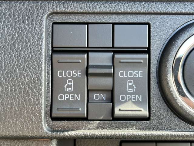 当社のアフターサービスの関係で、こちらのお車は群馬県在住の方に販売を限らせていただきます。