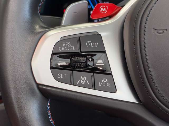 アクティブクルーズコントロールは前車追従式のクルーズコントロールです。渋滞時にも便利です。