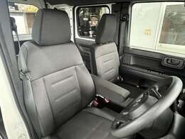 運転席シート廻りは使用感も少なく、良好な状態です！