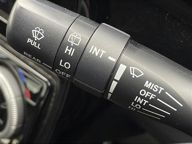 【運転席操作部】快適なドライブを楽しむための機能が装備されています！運転席から触れるので、使いやすいです！除菌プランいれていただくと、さらに清潔で安心していただけます！
