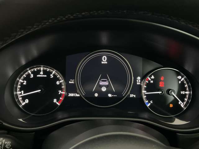 当店ではほぼ全てのお車を全国各地のオートオークションから仕入れております。その際、メーター改ざん等の検査も行われ、問題の無い車両のみ入庫していますのでご安心下さい☆