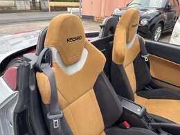 専用レカロシート