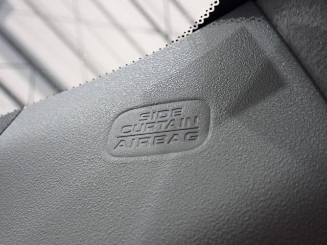 サイドエアバッグもあり、乗車空間をしっかりお守りいたします。