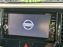 【純正ナビ】人気の純正ナビを装備。オーディオ機能も充実しており、Bluetooth接続すればお持ちのスマホやMP3プレイヤーの音楽を再生可能！毎日の運転がさらに楽しくなります！！