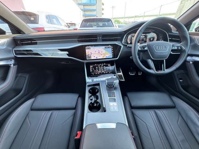 認定中古車低金利をご利用も可能となります、車種、年数、プランにて金利は変動致しますが、ローンシュミレーション作成も可能となりますので、お気軽にお申し付け下さいませ。※フリーダイヤル：0078-6002-980423