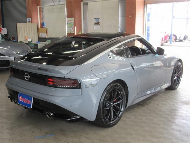 赤革/スエード調コンビシート・シートヒーター・BOSEサウンド・純正9型ナビ・フルセグ・LED・RAYS製純正19AW・エマージェンシーブレーキ・BSM・LDW・ハイビームアシスト・405PS・9AT