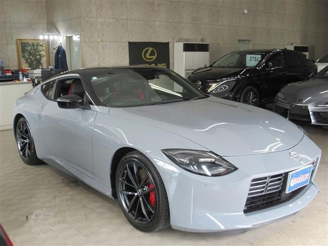 赤革/スエード調コンビシート・シートヒーター・BOSEサウンド・純正9型ナビ・フルセグ・LED・RAYS製純正19AW・エマージェンシーブレーキ・BSM・LDW・ハイビームアシスト・405PS・9AT