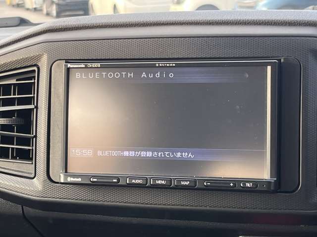納車前には併設しております整備工場にて法定点検整備を行なってお渡ししております。