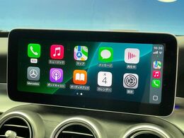 ●Apple　Car　Play：スマホとの有線接続で、ナビ・オーディオ再生などスマホのアプリ機能が画面でも使える便利機能です！