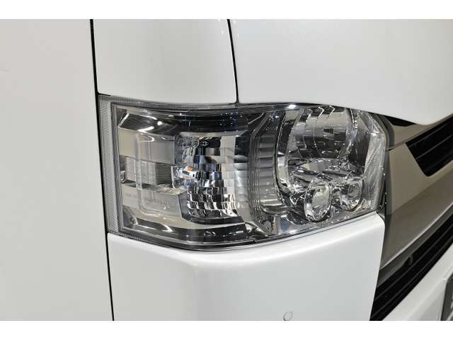 ■純正LEDヘッドランプ(オートハイビーム)★即納台数多数取り揃えております！あなたに気に入っていただけるお車ご提案します☆スタッフ一同ご来店お待ちしております。シーアールエス大阪06-6852-9000