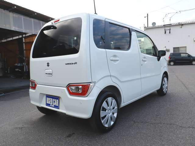 新車メーカー保証付！届出済未使用車！ナビフルセグTV後カメラ　ブルートゥース　DVD　CD録音　Pスタート　リアパーキングセンサー　シートヒーター　コーティング＆フロアマット＆ドアバイザー付総額！