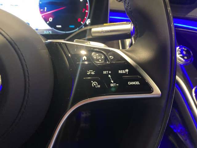 認定中古車フェア期間中はお買い得な特典をご用意しております。ご検討中のお客様はぜひ当店スタッフまでお問い合わせ下さい。