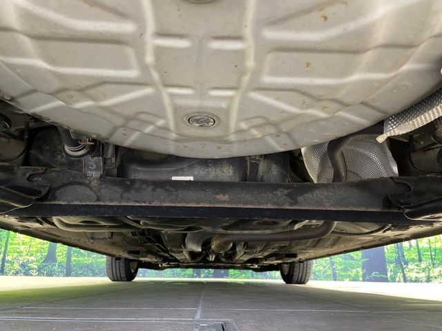 下回りがきれいなうちに、防錆加工の施工がオススメ。降雪地域はもちろん、沿岸部にお住いの方や、趣味でマリン・ウィンタースポーツをされる方に大変好評いただいております。