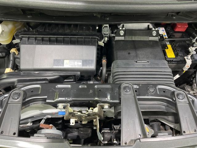 親切・丁寧な専門メカニックスタッフが応対！・車検・点検整備・事故等の修理などアフターサービスも安心。お車のカスタマイズもネクステージのサービススタッフまでご相談ください！