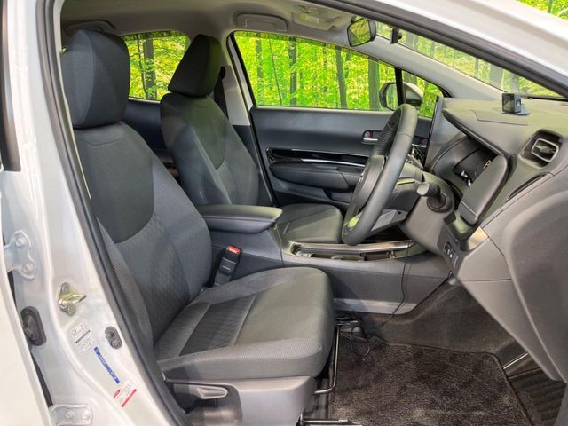 運転席シート廻りは使用感も少なく、良好な状態となっています。丁寧に使われていたことがよくわかりますね。