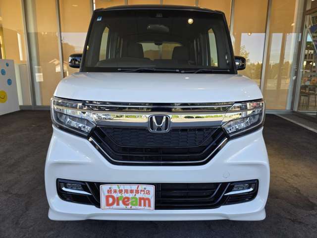 ☆当店の届出済・登録済未使用車は、原則走行距離が10km未満で年式が2年以内の車としております。☆豊富な在庫から車種、グレードや色をお選びいただくことできます。