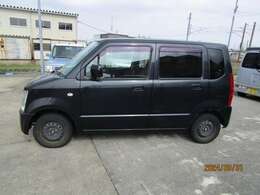 高岡市福岡町の8号線沿いに営業しております。当サイト併設MAPをご覧ください。国道沿いで分かりやすいと思いますがわからない場合は無料通話TEL0766-64-4022迄お電話ナヴィもしくはお迎えも可能です。