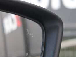 後側方車両検知警報　ブラインドスポットモニター　トラフィックモニター