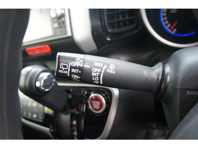 ご購入後のアフターサービスも、板金、保険、修理まで幅広く、お客様のカーライフをサポートさせて頂きます！！お車でお困りことがあれば、専門の担当スタッフが、しっかりサポートさせて頂いております！！