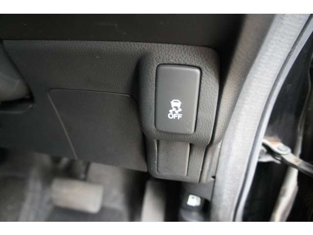 お車のご購入が不慣れな方にも丁寧なご説明を心がけております。初めてのお車探しのサポートを是非要点にご依頼ください！