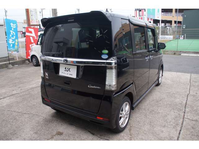 お車の購入が初めての方や、お車に詳しくない方にもわかりやすい説明を心がけております！お車でお困りことがあれば、専門の担当スタッフがしっかりサポートさせて頂いております！