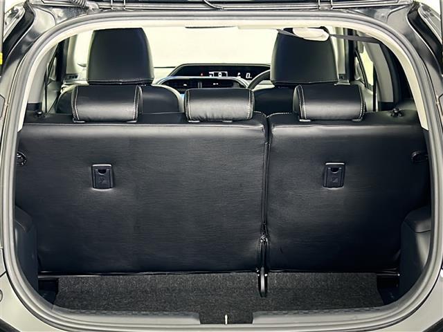 【トランク】積み込みやすくて、たっぷり積める荷室です。シートアレンジできるものは、乗車人数と荷物の量や大きさによってシートを動かすことができるので、より快適なドライブが可能です！