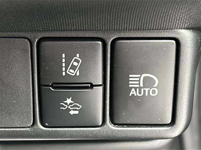 【Toyota Safety Sense C】トヨタのさまざまな安全装備が搭載されており、万一の事故の危険回避をサポートします！◆搭載機能例：PCS/LDA/AHB/発進遅れ告知