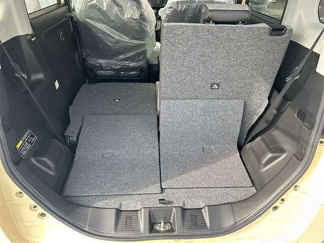 ☆★☆★保証継承致しますので、メーカー新車保証が付きます。初度登録から5年または100,000キロ保証。別途費用頂きます☆★☆★