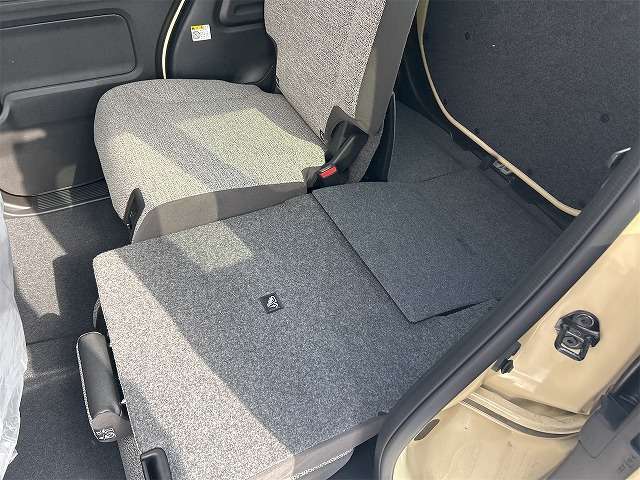 ☆★☆★保証継承致しますので、メーカー新車保証が付きます。初度登録から5年または100,000キロ保証。別途費用頂きます☆★☆★