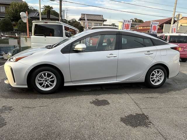 ナビ、ETC、ドラレコも他社さん徹底対抗！オプション品もカー用品店さんに負けない価格を目指して頑張ります！是非ご相談ください！