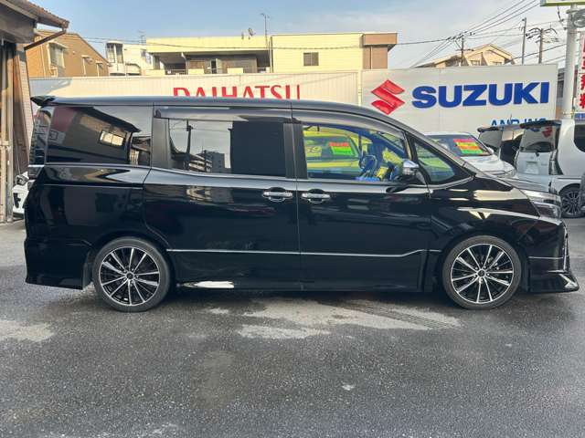 カーセレクションは常にお客様の視点に立ち、購入後も安心してご満足頂けるおクルマのみをご提供致します。