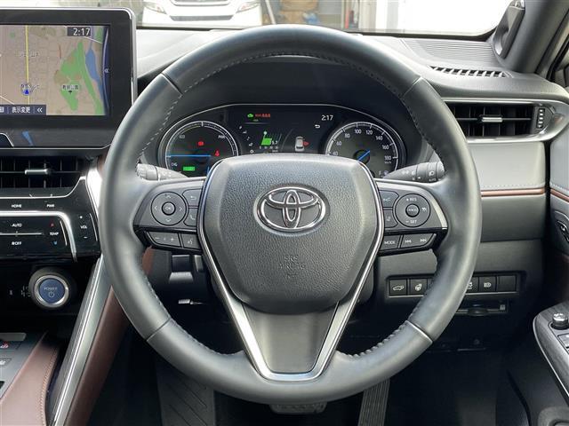ステアリングです。店舗にて現車の確認もいただけますので、お電話で在庫のご確認の上是非ご来店くださいませ！！！
