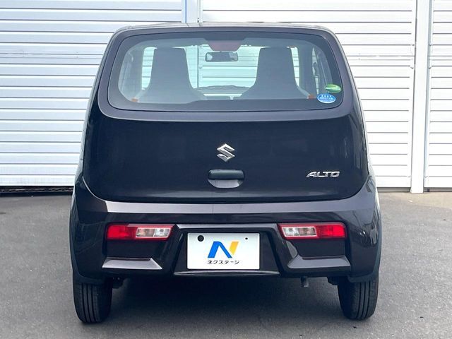 安心の最長10年・走行無制限保証（有償）をご用意。保証内容も充実はもちろん、無料点検＆オイル交換や、年中無休の全国・24時間ロードサービスも付帯されておりますのでご安心下さい。