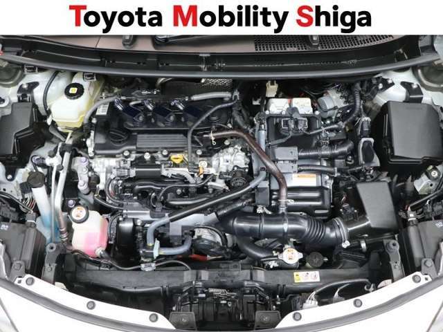 エンジンル-ムも綺麗に洗浄しております。ご納車時にはしっかりメンテナンスを行ってからご納車致します。