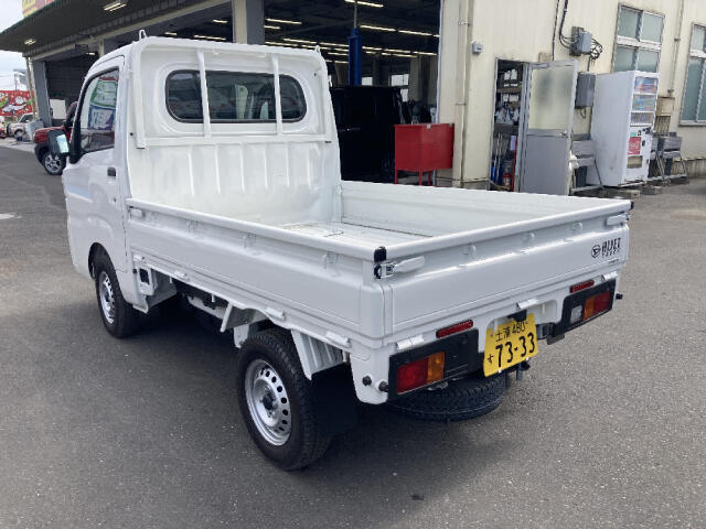 「当社のこだわり」 　グレード詐称　車種偽装(姉妹車による安価な部品交換など)による販売はしていません。ご安心下さい！