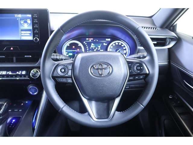 ハンドルは軽やかに回り、快適なドライブをお楽しみいただけます！