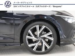 18インチアルミホイールをオプション装備。ちなみに標準は17インチとなっております。