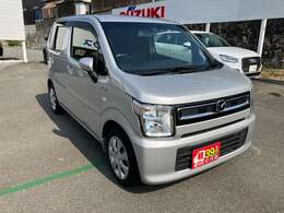 【安さの理由1】大量仕入！当店では大量仕入れすることで、陸送費など間接費用軽減に努めております。そのためお客様に低価格でお車を提供することが可能になっています！