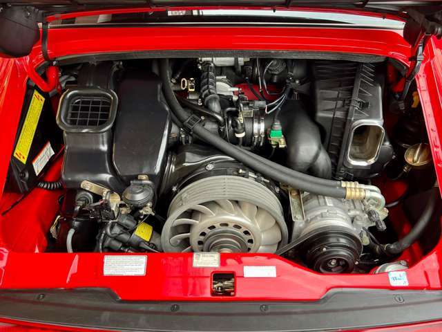 本車両はデビュー当時モデルの最終製造車であり水平方向6気筒SOHCエンジンから出力272psトルク33.6kg・m/5000rpmのパワーを発揮◎現代でも十分速く乗っていて楽しい！96年から285ps！