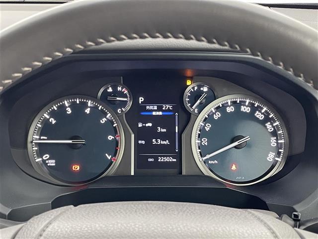 【スピードメーター】メーターがシンプルで見やすく運転しやすいですね！