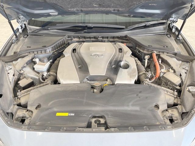 親切・丁寧な専門メカニックスタッフが応対！・車検・点検整備・事故等の修理などアフターサービスも安心。お車のカスタマイズもネクステージのサービススタッフまでご相談ください！