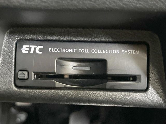 【ETC】高速道路の料金所をストレスなく通過！話題のスポットやサービスエリアに多い「スマートIC」利用時は必須のアイテムです。当店でセットアップを実施、ご納車当日からすぐにご利用いただけます！