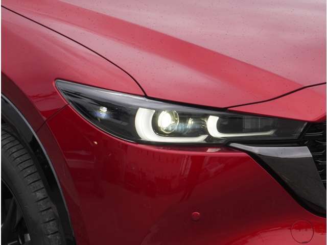 LEDヘッドライトで明るく安全です